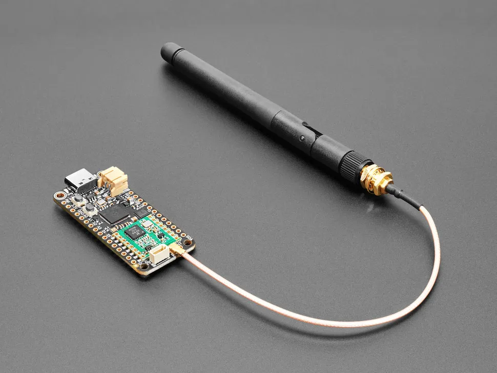 Adafruit Feather RP2040 RFM69 Packet Radio - 868 or 915MHz - RadioFruit