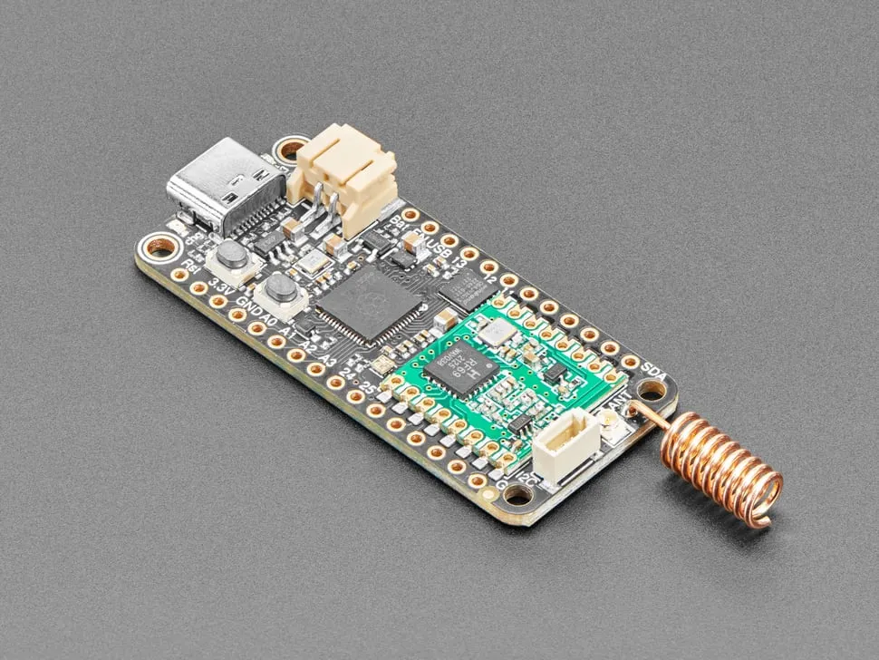 Adafruit Feather RP2040 RFM69 Packet Radio - 868 or 915MHz