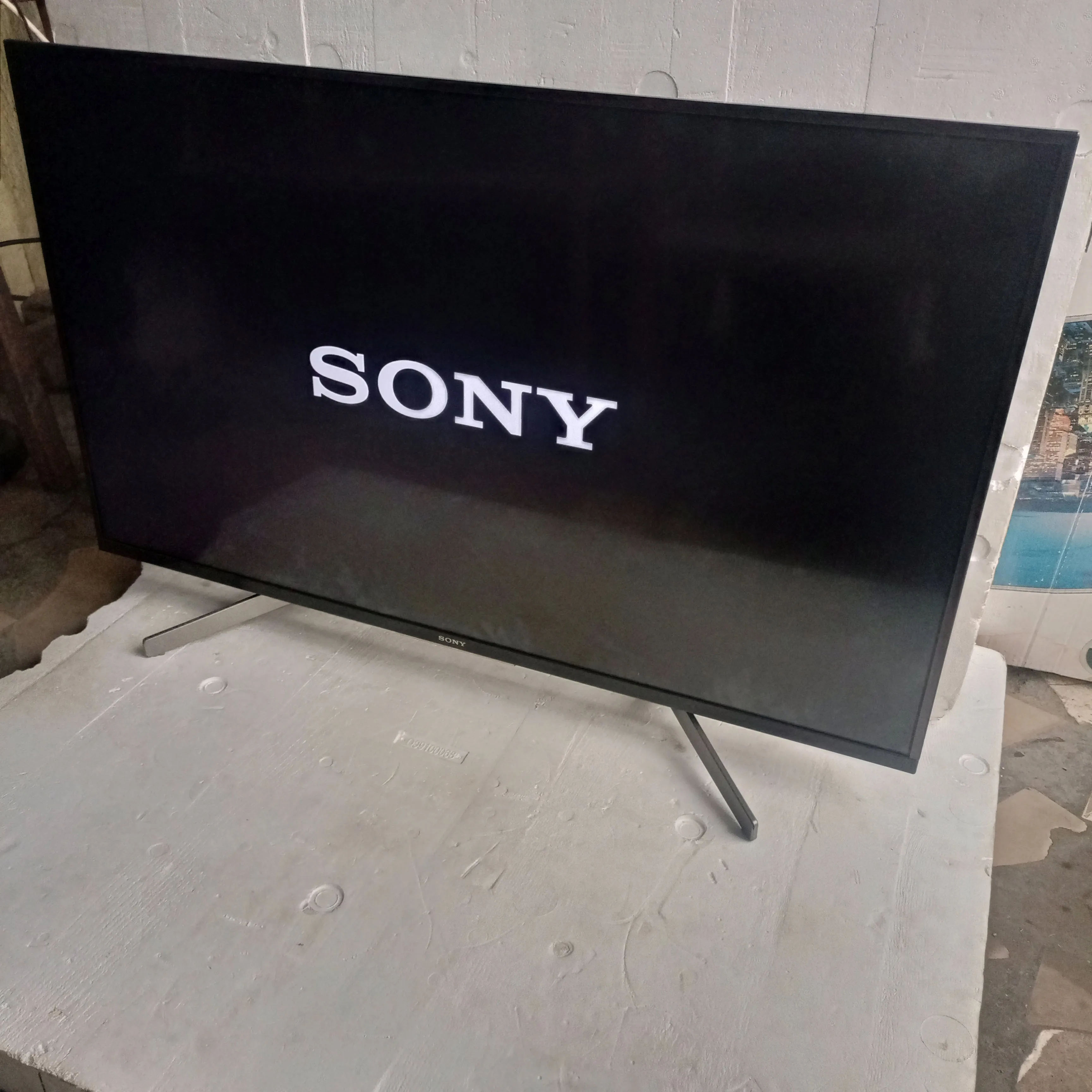 Sony BRAVIA 43 Inch KD-43XF8505 Android Smart 4K UHD TV (HDR10, HLG)   Bluetooth - Foreign Used